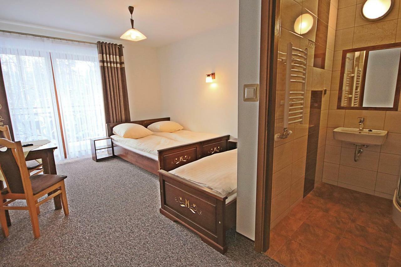 Willa Tatry Bed and Breakfast Ciche Małe Exteriör bild
